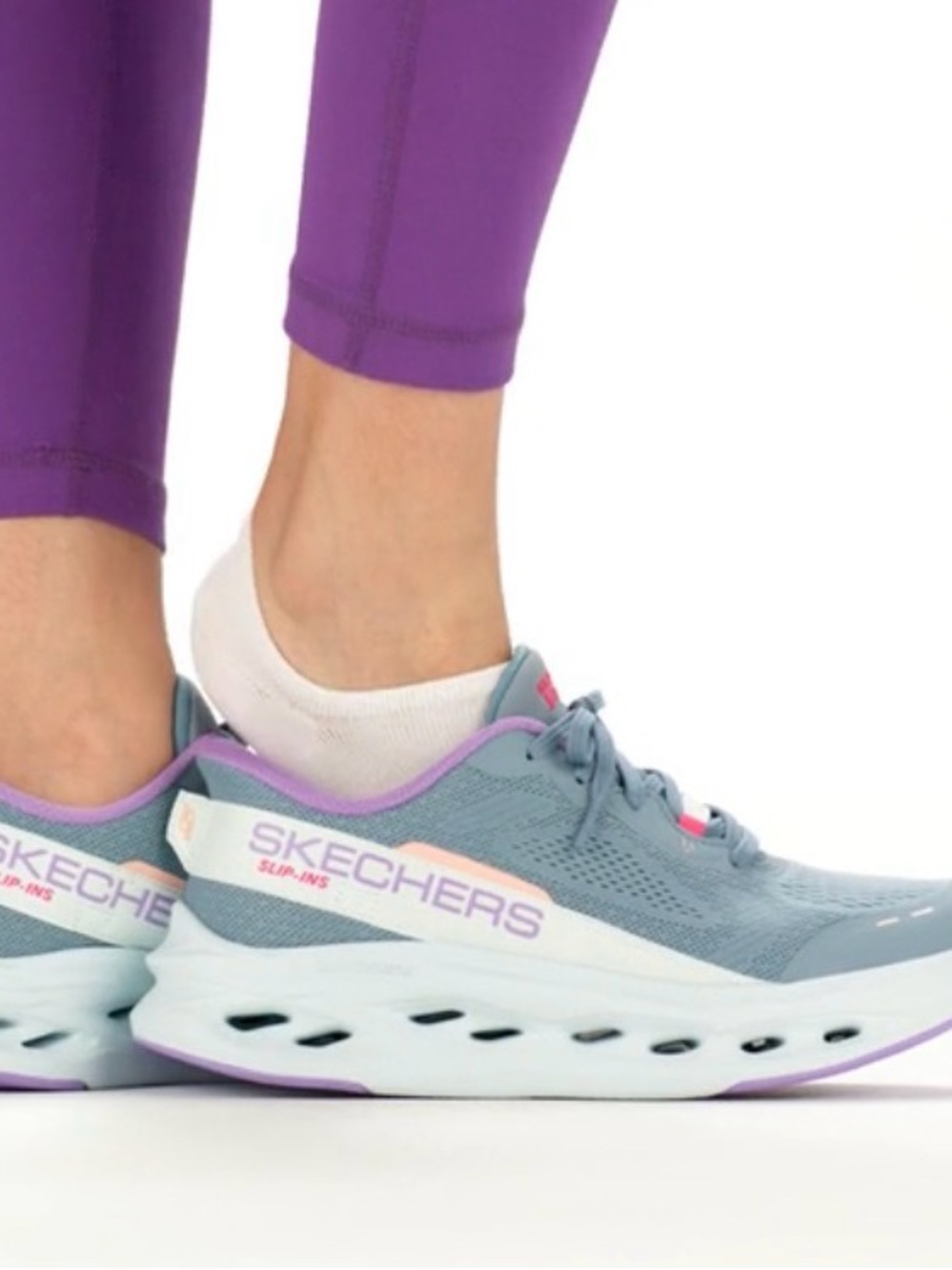 NWT Skechers Women's Gray & Pink Max Cushioning Glide-Step Slip-Ins Size 8 - Picture 5 of 10